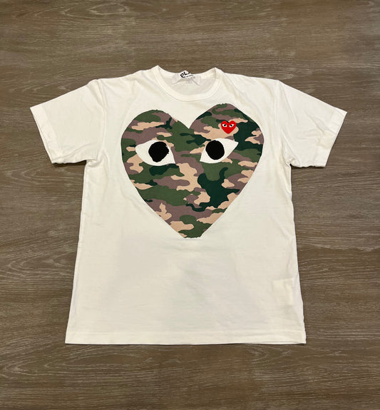 COMMES DES GARCONS Big Camo Heart Tee