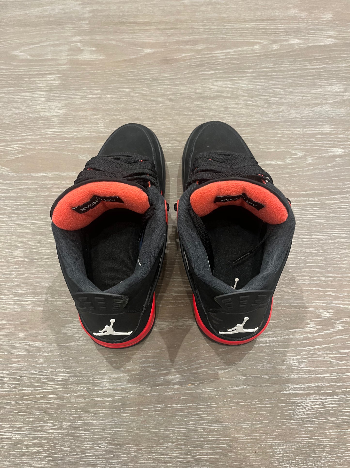 Jordan 4 Red Thunders
